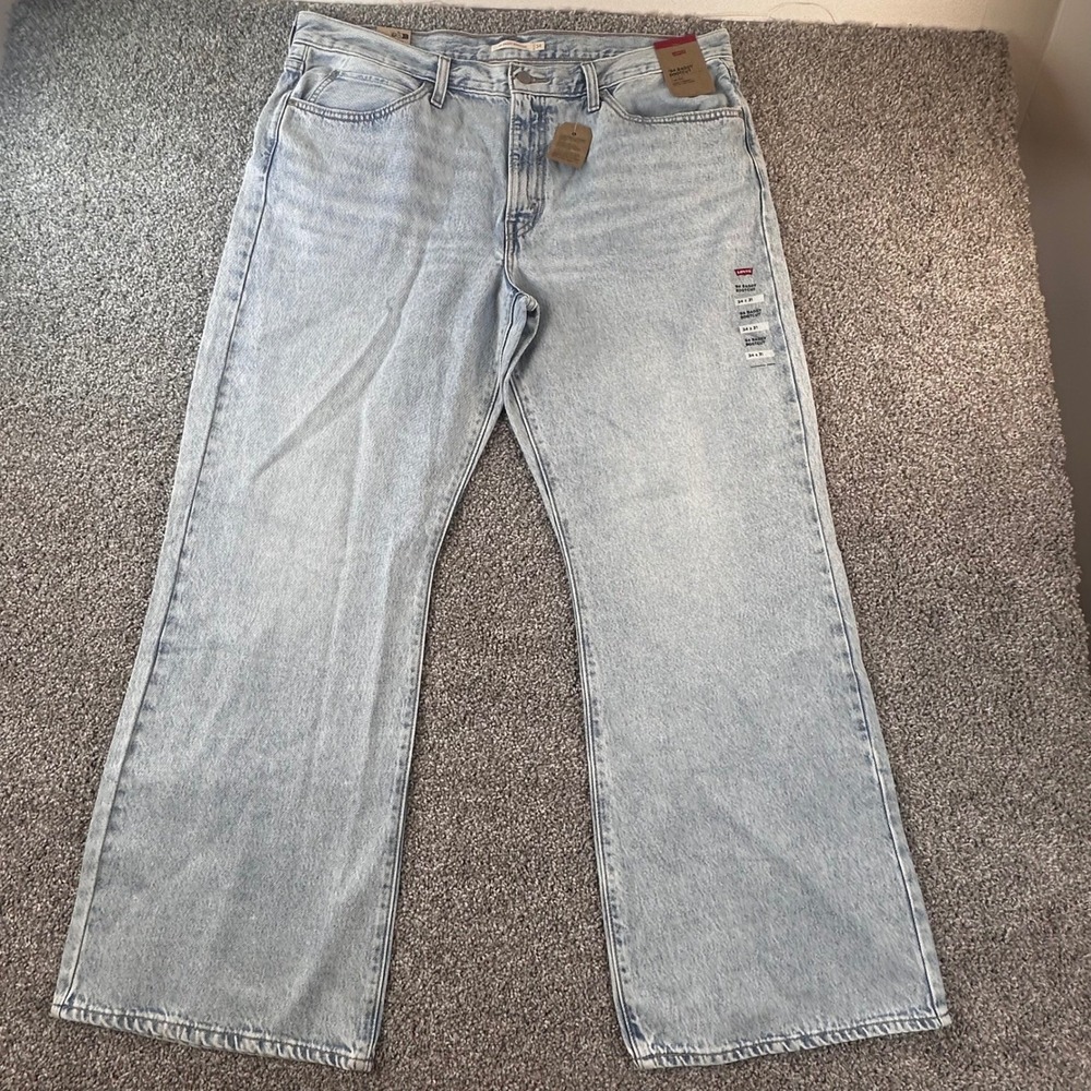 Levis 94 Baggy Bootcut Jeans Women 34 (measures 40x31) Light Wash Mid Rise NEW